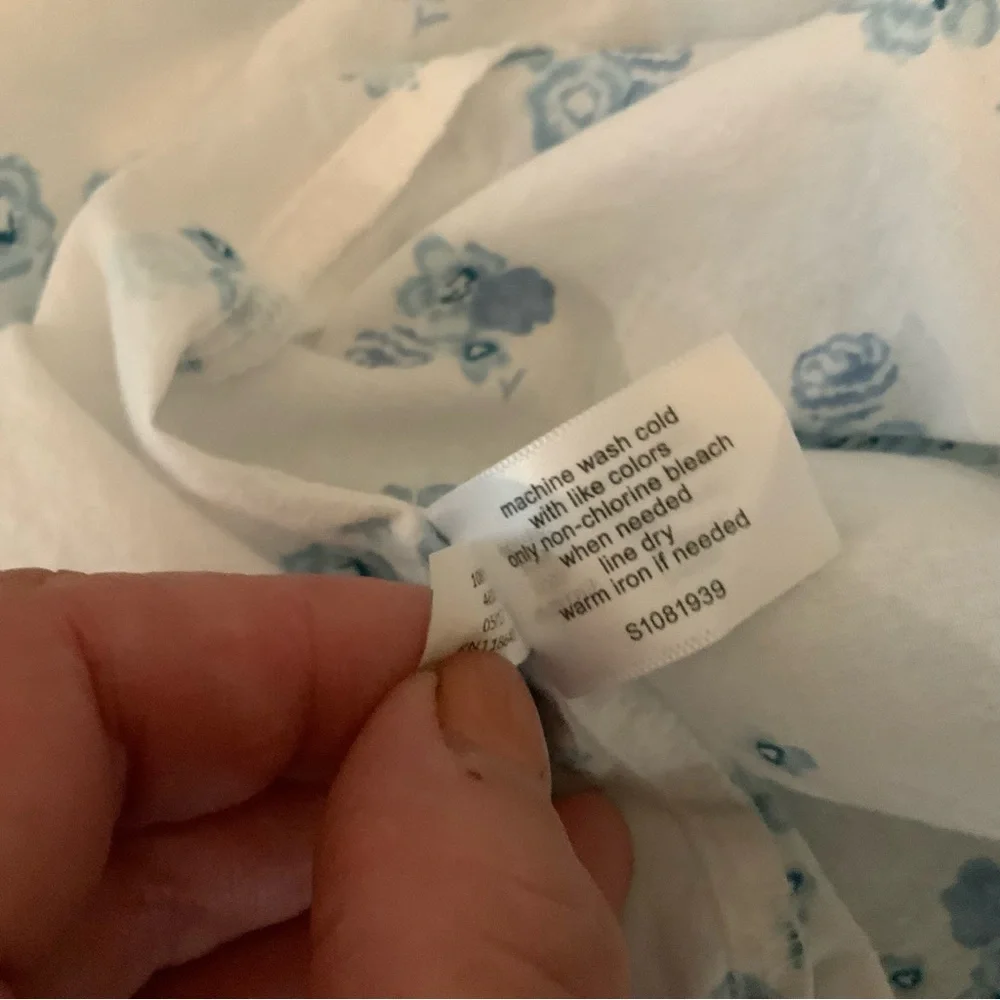 Lane Bryant White 100% Cotton Blue Flower Button Down‎ Blouse 14/16 GC - Picture 9 of 10